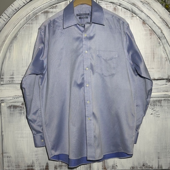 Forsyth of Canada Wrinkle Free 100% Cotton Men's 16 1/2 Blue Button Down Shirt - Picture 1 of 10